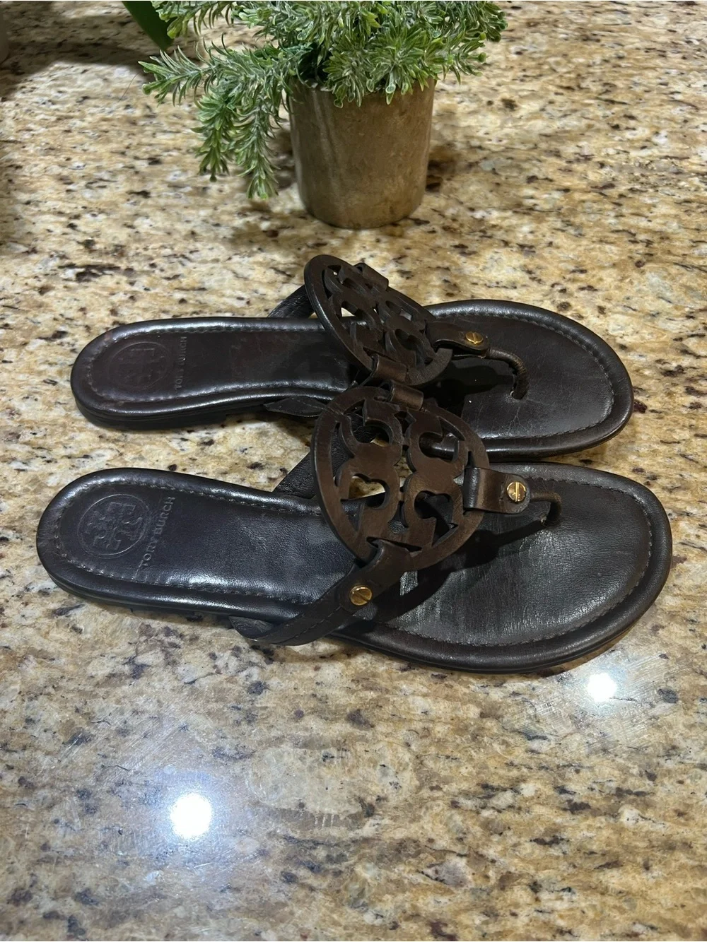 TORY BURCH Miller Chocolate Brown Leather Thong Sandals 9.5M
